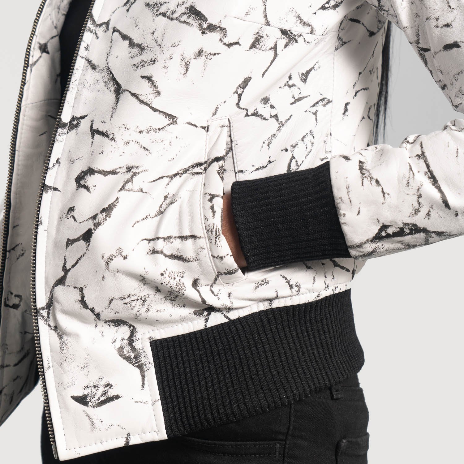 Donna Blake White Leather Bomber Jacket - Image 5